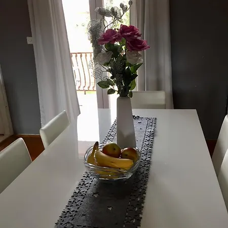 Sleeps 5 * Turanj